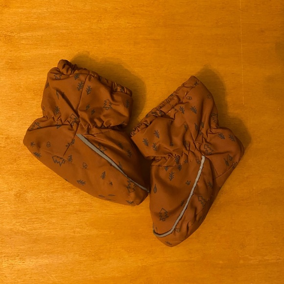 Brown Baby Booties - Picture 4 of 6